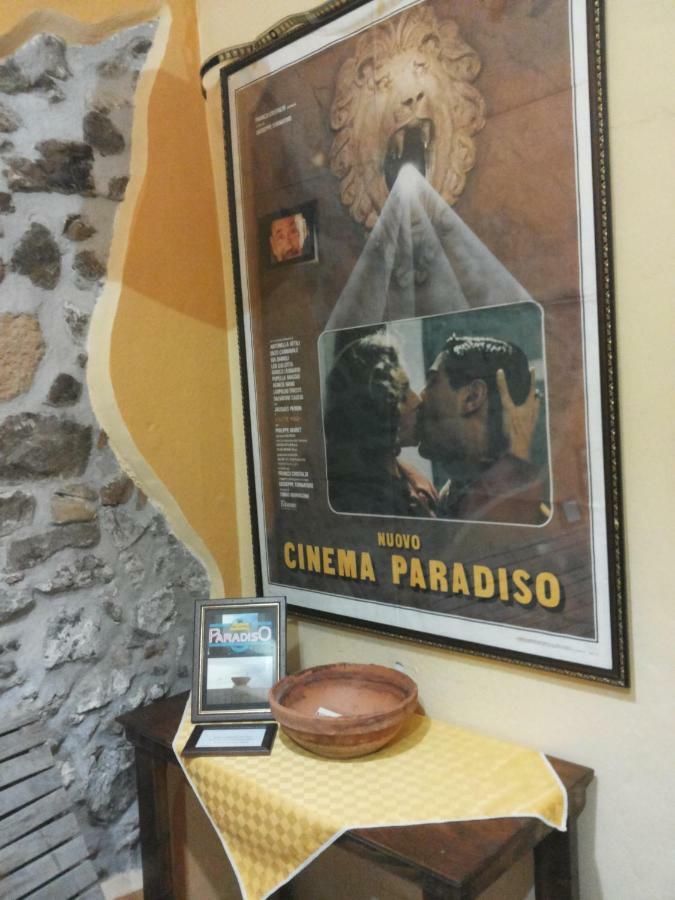 Casa Cinema Paradiso Чефалу Экстерьер фото